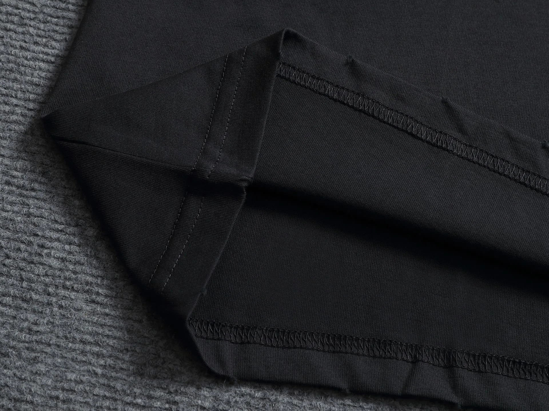 BALENCIAGA 2026 Logo ， Retro Same Style T 320 Versatile : Black Size：XS S M L